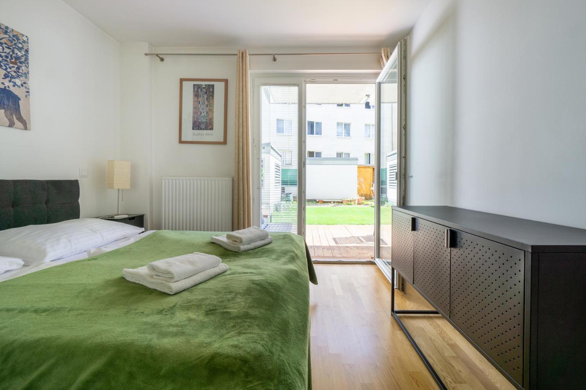 Apartment With Garden Close To Stadthalle, Westbahnhof Wina Bagian luar foto