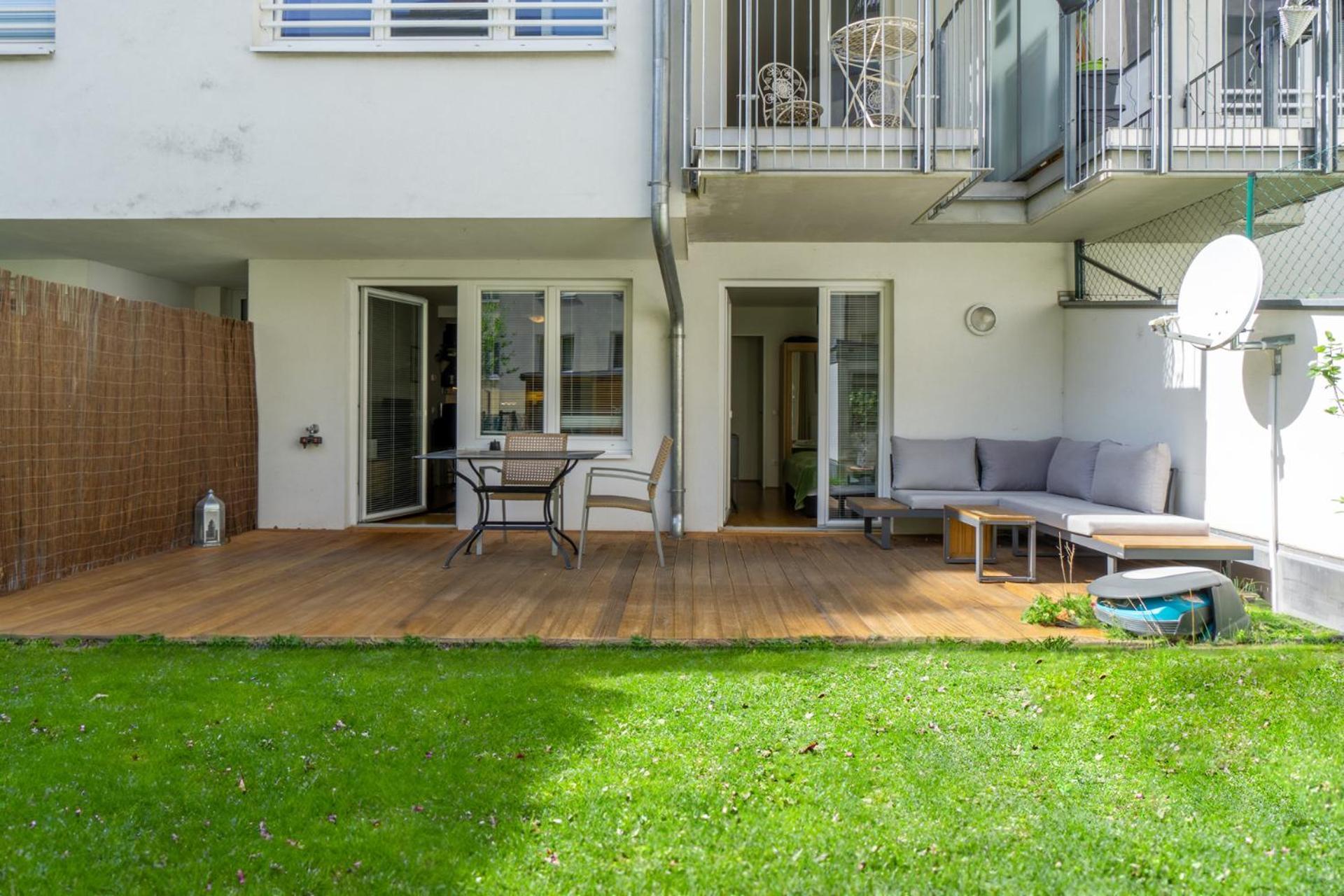 Apartment With Garden Close To Stadthalle, Westbahnhof Wina Bagian luar foto