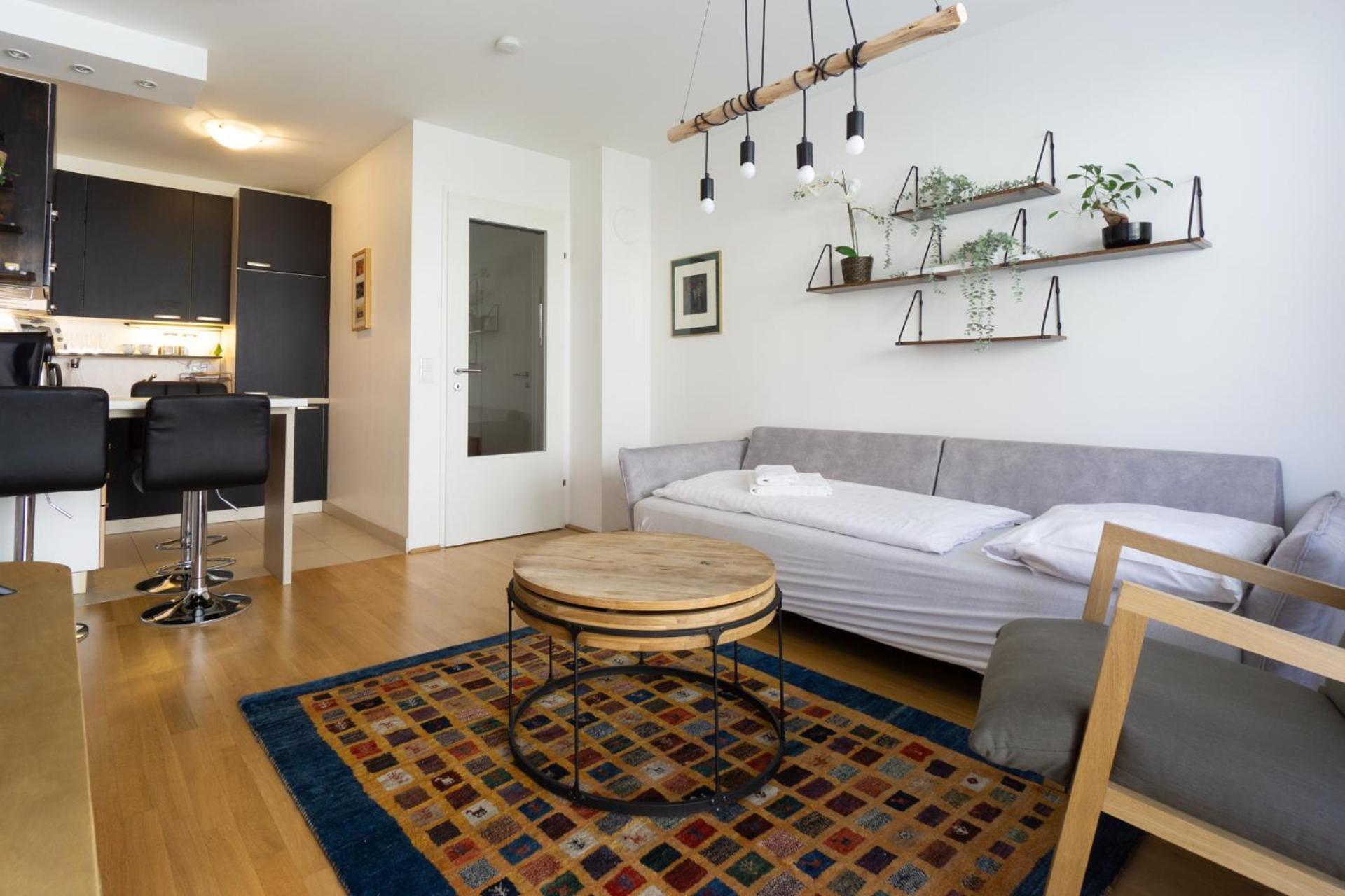 Apartment With Garden Close To Stadthalle, Westbahnhof Wina Bagian luar foto